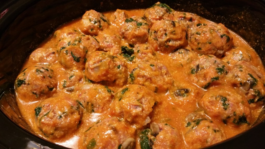 Slow Cooker: Puten-Spinat-Hackbällchen